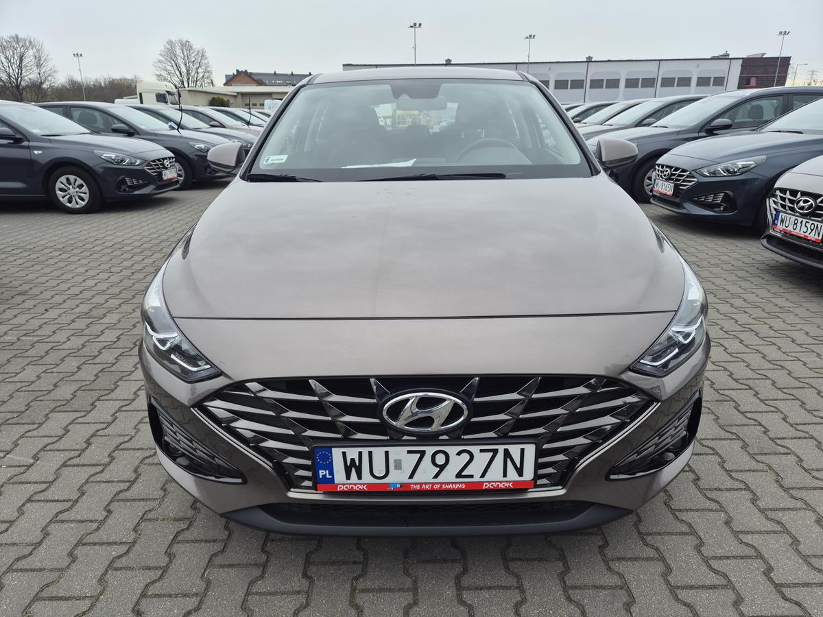 HYUNDAI I30 HATCHBACK - Хечбек: снимка 3 HYUNDAI I30 HATCHBACK - Хечбек: снимка 3