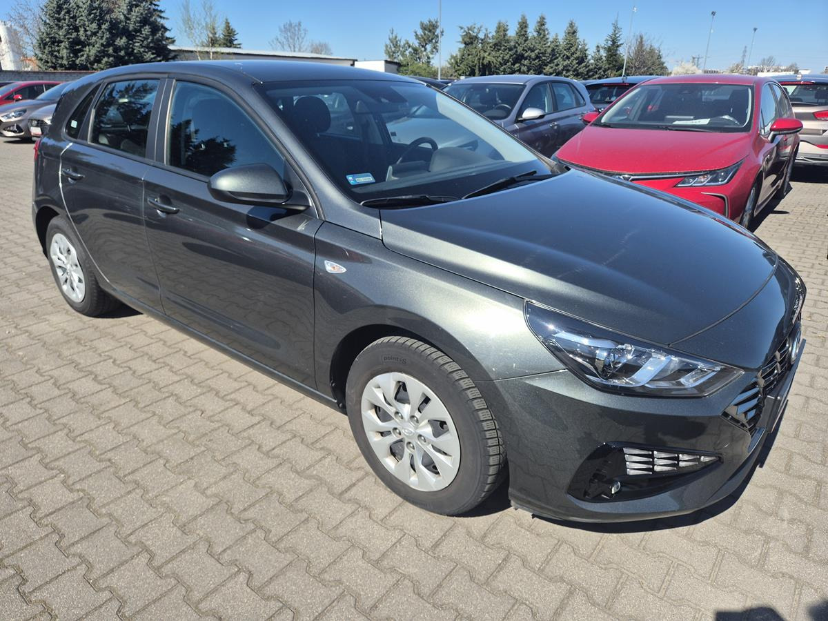 HYUNDAI I30 HATCHBACK - Лек автомобил: снимка 1 HYUNDAI I30 HATCHBACK - Лек автомобил: снимка 1