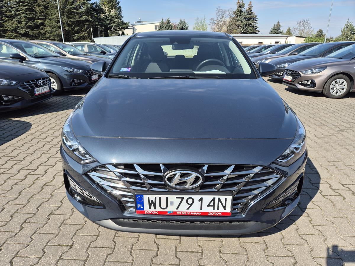 HYUNDAI I30 HATCHBACK - Хечбек: снимка 3 HYUNDAI I30 HATCHBACK - Хечбек: снимка 3