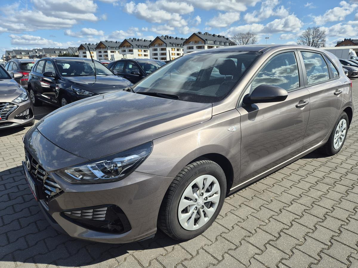 HYUNDAI I30 HATCHBACK - Хечбек: снимка 2 HYUNDAI I30 HATCHBACK - Хечбек: снимка 2