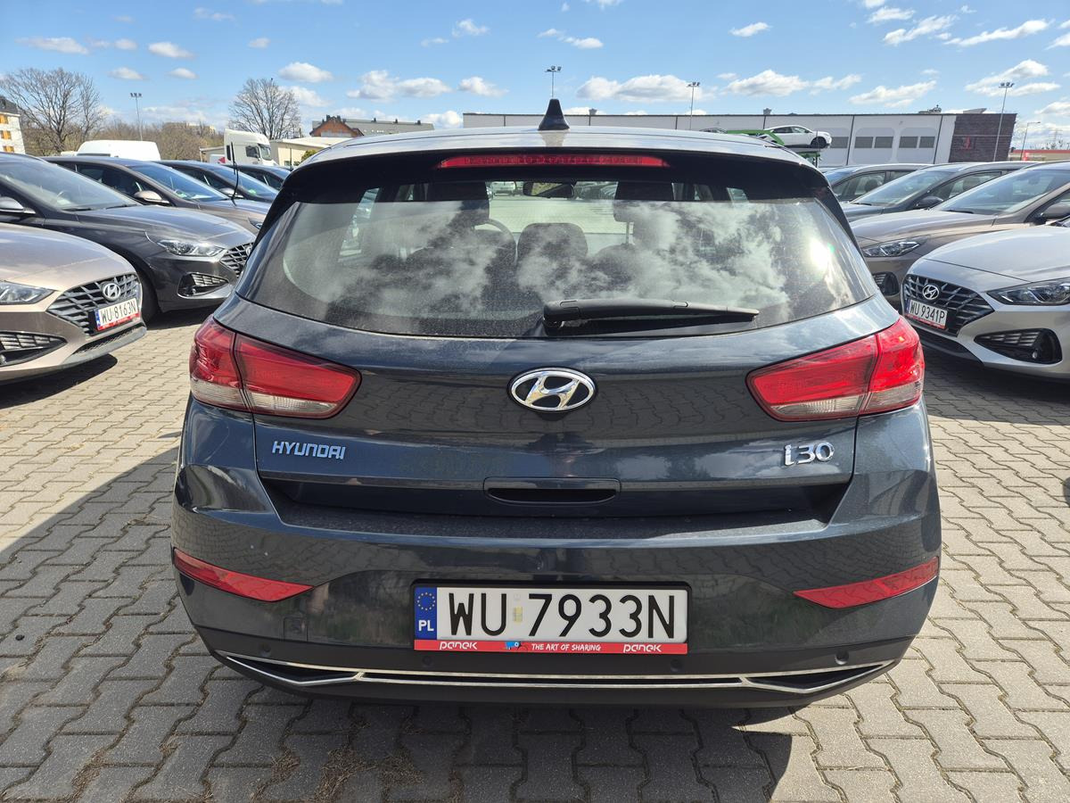 HYUNDAI I30 HATCHBACK - Хечбек: снимка 5 HYUNDAI I30 HATCHBACK - Хечбек: снимка 5