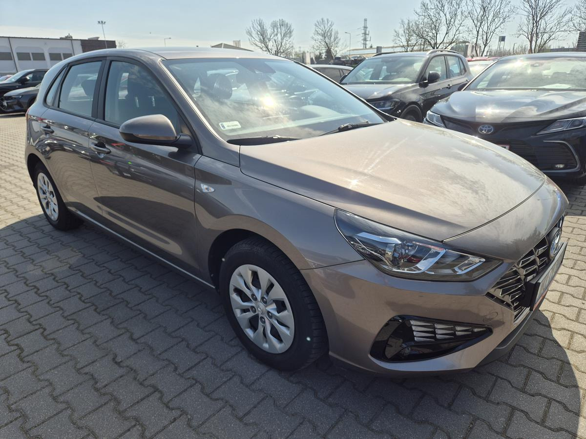 HYUNDAI I30 HATCHBACK - Хечбек: снимка 1 HYUNDAI I30 HATCHBACK - Хечбек: снимка 1