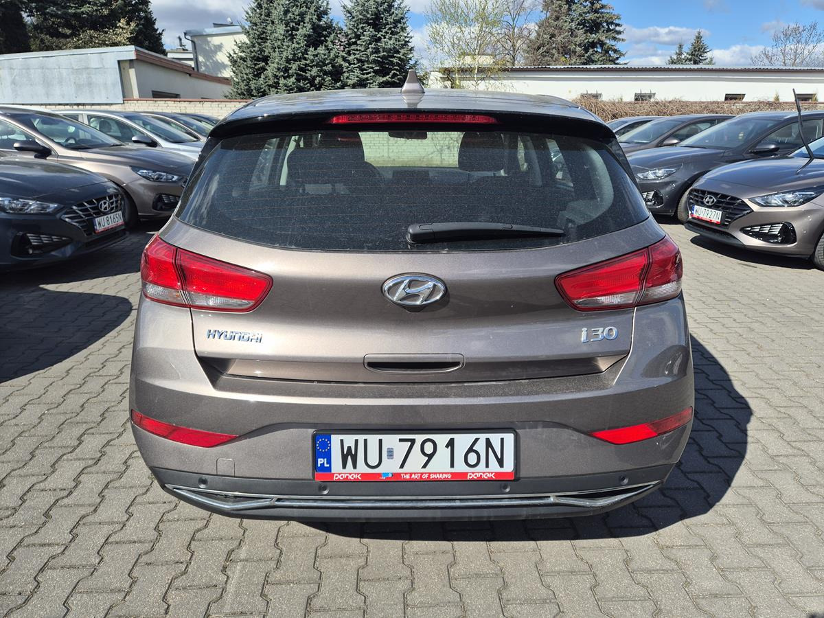 HYUNDAI I30 HATCHBACK - Хечбек: снимка 5 HYUNDAI I30 HATCHBACK - Хечбек: снимка 5
