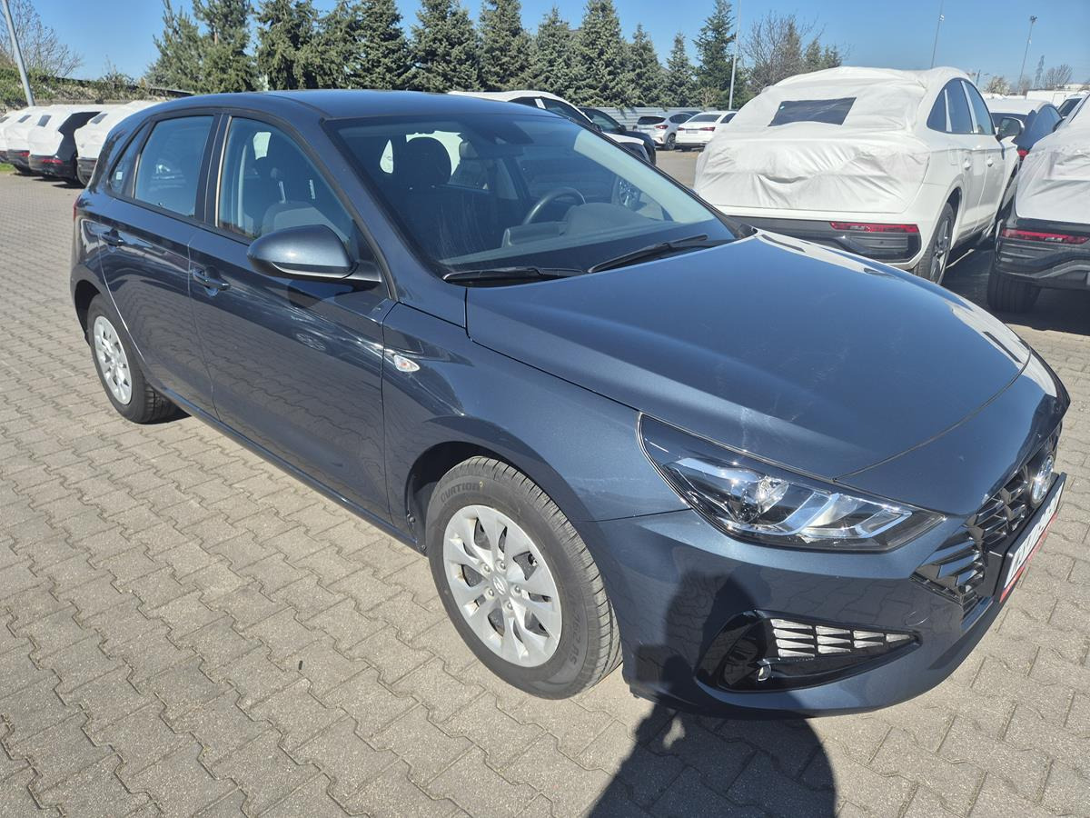 HYUNDAI I30 HATCHBACK - Лек автомобил: снимка 1 HYUNDAI I30 HATCHBACK - Лек автомобил: снимка 1