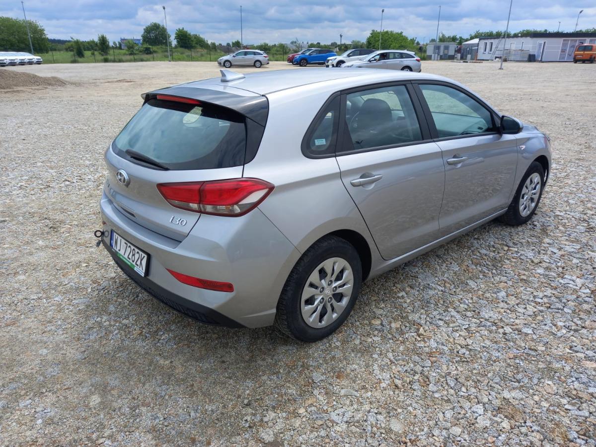 HYUNDAI I30 HATCHBACK - Хечбек: снимка 5 HYUNDAI I30 HATCHBACK - Хечбек: снимка 5