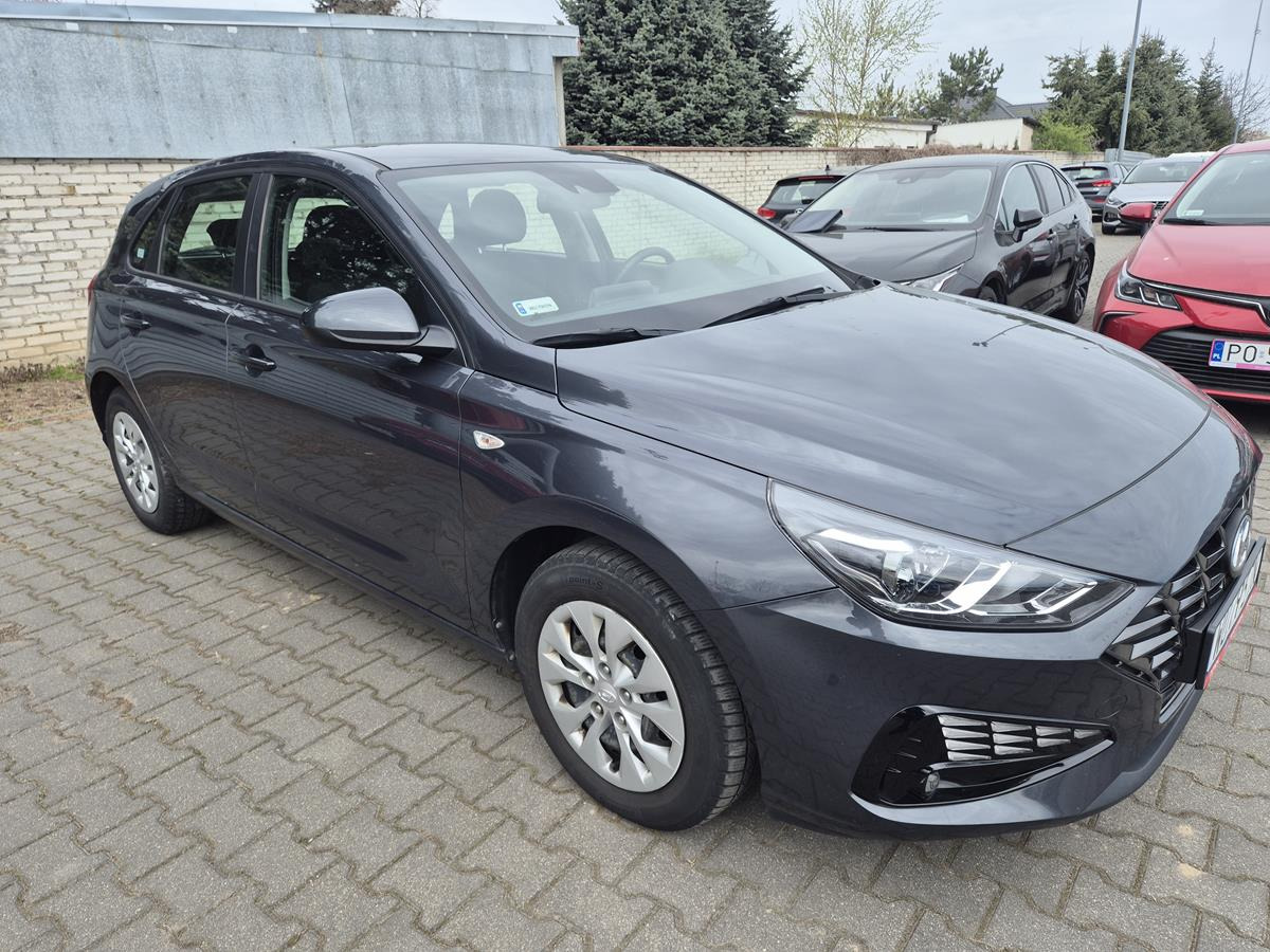 HYUNDAI I30 HATCHBACK - Хечбек: снимка 1 HYUNDAI I30 HATCHBACK - Хечбек: снимка 1