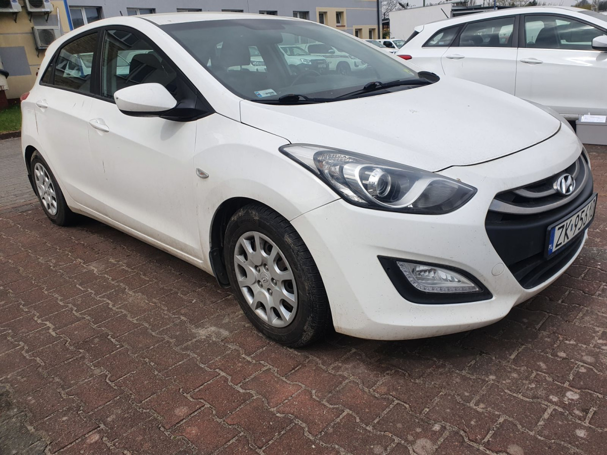 HYUNDAI I30 HATCHBACK - Хечбек: снимка 1 HYUNDAI I30 HATCHBACK - Хечбек: снимка 1
