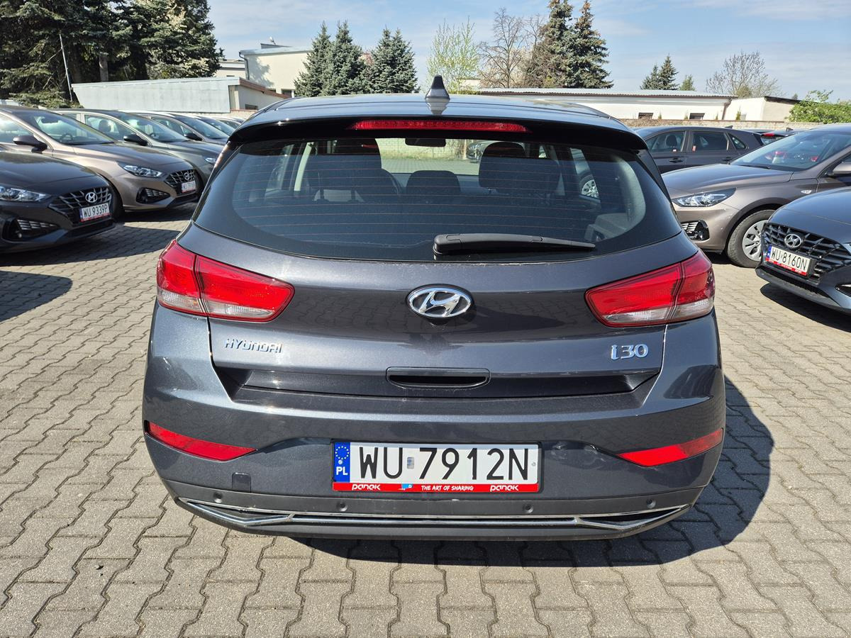 HYUNDAI I30 HATCHBACK - Хечбек: снимка 5 HYUNDAI I30 HATCHBACK - Хечбек: снимка 5