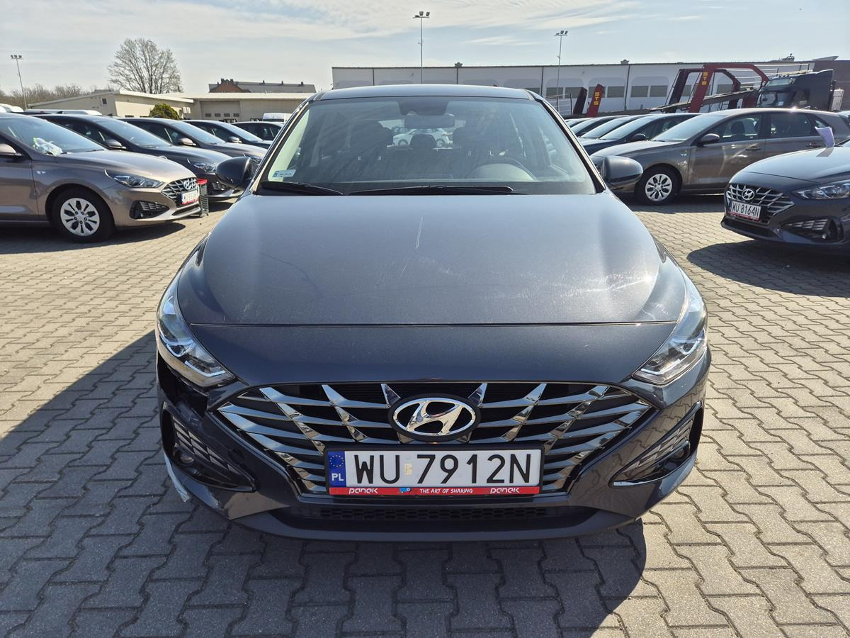 HYUNDAI I30 HATCHBACK - Хечбек: снимка 3 HYUNDAI I30 HATCHBACK - Хечбек: снимка 3