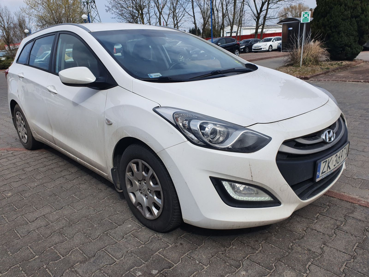 HYUNDAI I30 KOMBI - Лек автомобил: снимка 1 HYUNDAI I30 KOMBI - Лек автомобил: снимка 1