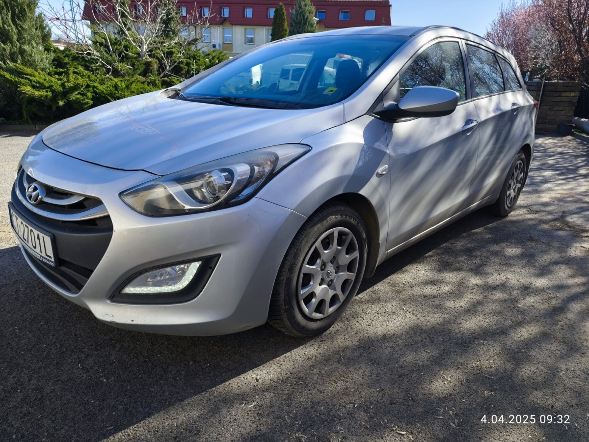 HYUNDAI I30 KOMBI - Лек автомобил: снимка 2 HYUNDAI I30 KOMBI - Лек автомобил: снимка 2
