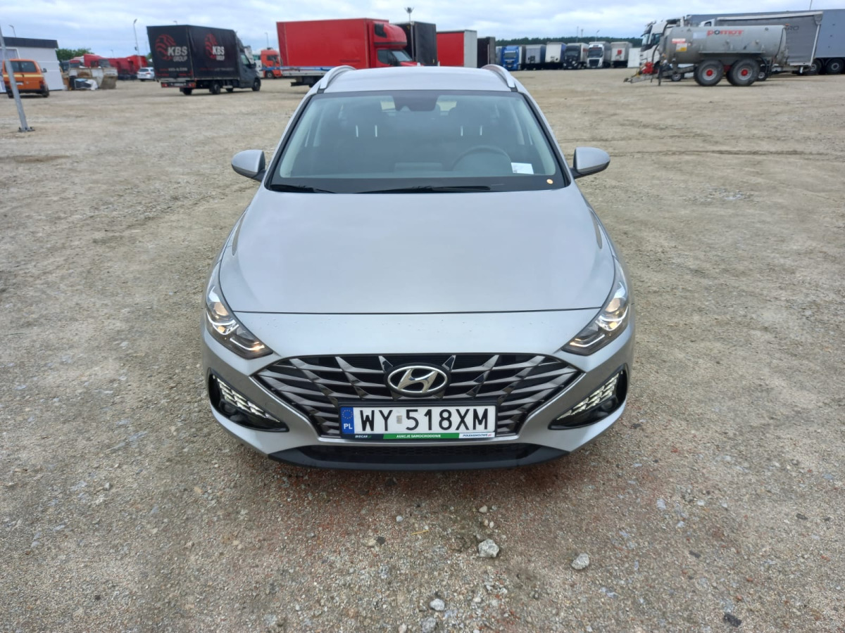 HYUNDAI I30 SUV - Джип: снимка 3 HYUNDAI I30 SUV - Джип: снимка 3