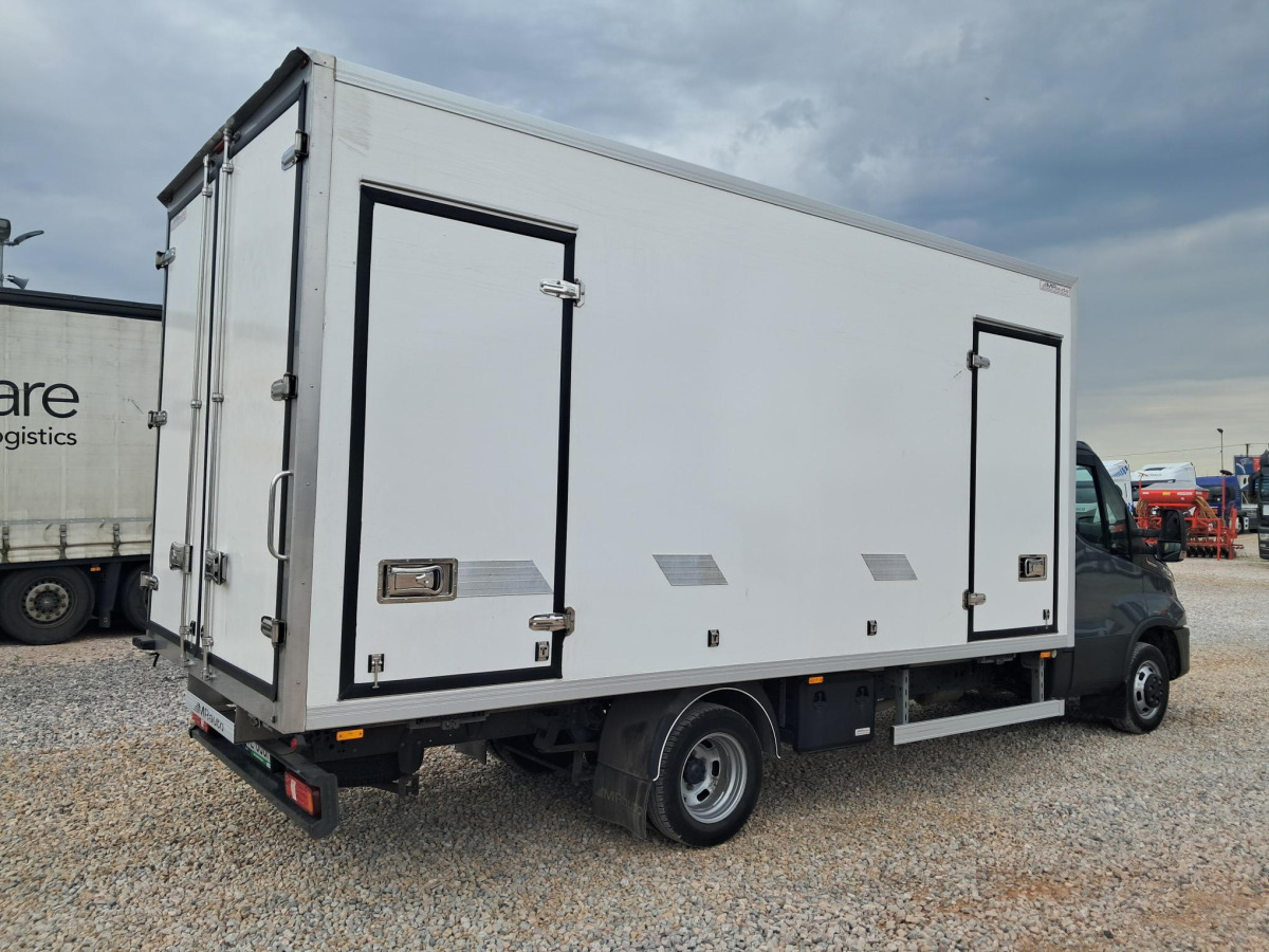 IVECO DAILY 50C18 CHŁODNIA/IZOTERMA - Хладилен бус: снимка 4 IVECO DAILY 50C18 CHŁODNIA/IZOTERMA - Хладилен бус: снимка 4