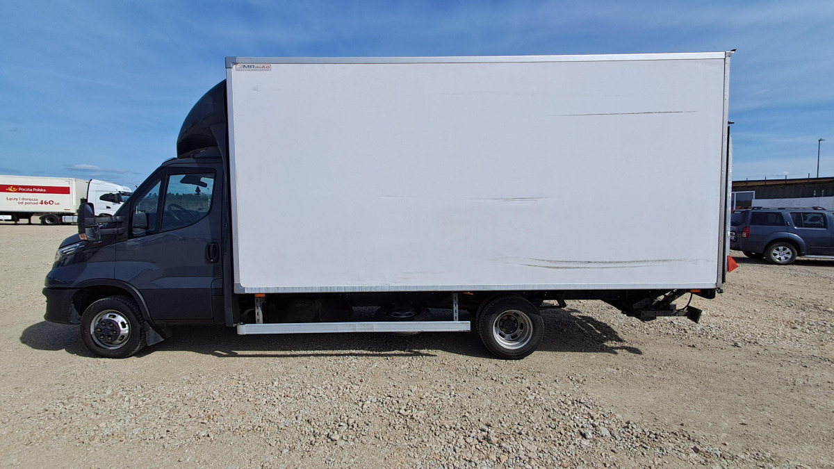 IVECO DAILY 50C18 KONTENER Z WINDĄ - Лекотоварен автомобил фургон: снимка 4 IVECO DAILY 50C18 KONTENER Z WINDĄ - Лекотоварен автомобил фургон: снимка 4