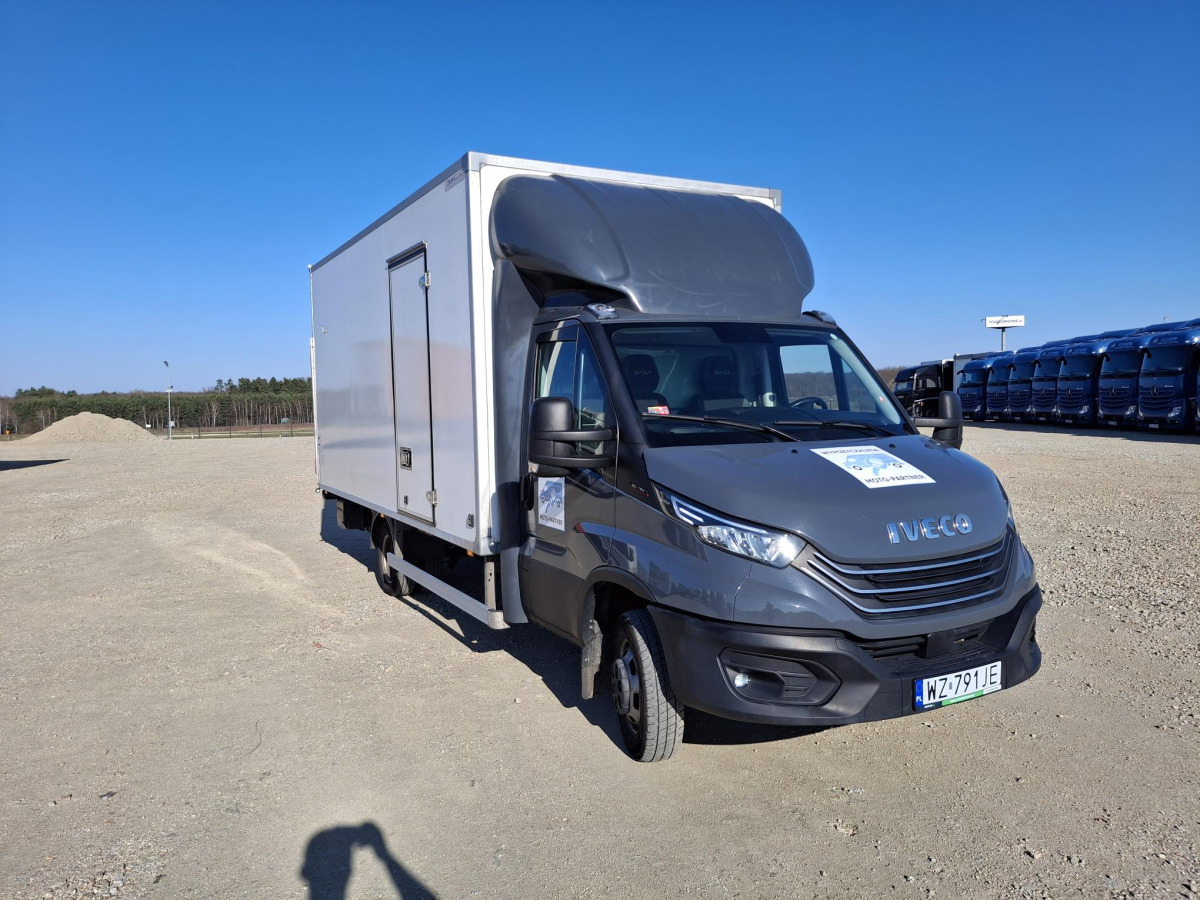IVECO DAILY 50C18 KONTENER Z WINDĄ - Камион фургон: снимка 1 IVECO DAILY 50C18 KONTENER Z WINDĄ - Камион фургон: снимка 1