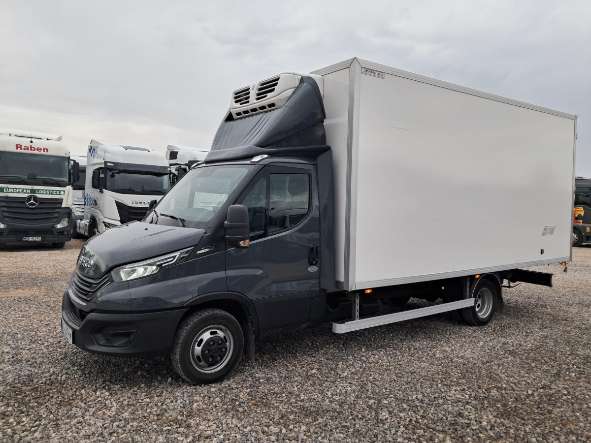 IVECO DAILY IZOTERMICZNY - Хладилен бус: снимка 3 IVECO DAILY IZOTERMICZNY - Хладилен бус: снимка 3