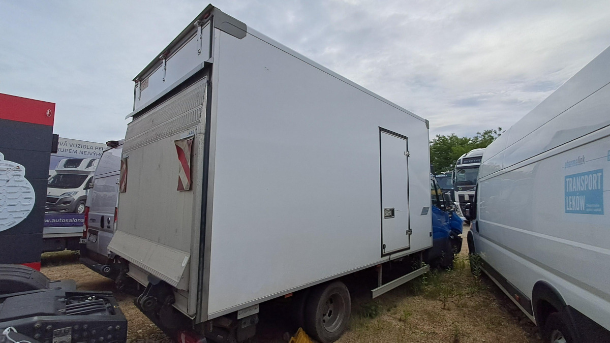 IVECO DAILY KONTENER Z WINDĄ - Камион фургон: снимка 3 IVECO DAILY KONTENER Z WINDĄ - Камион фургон: снимка 3
