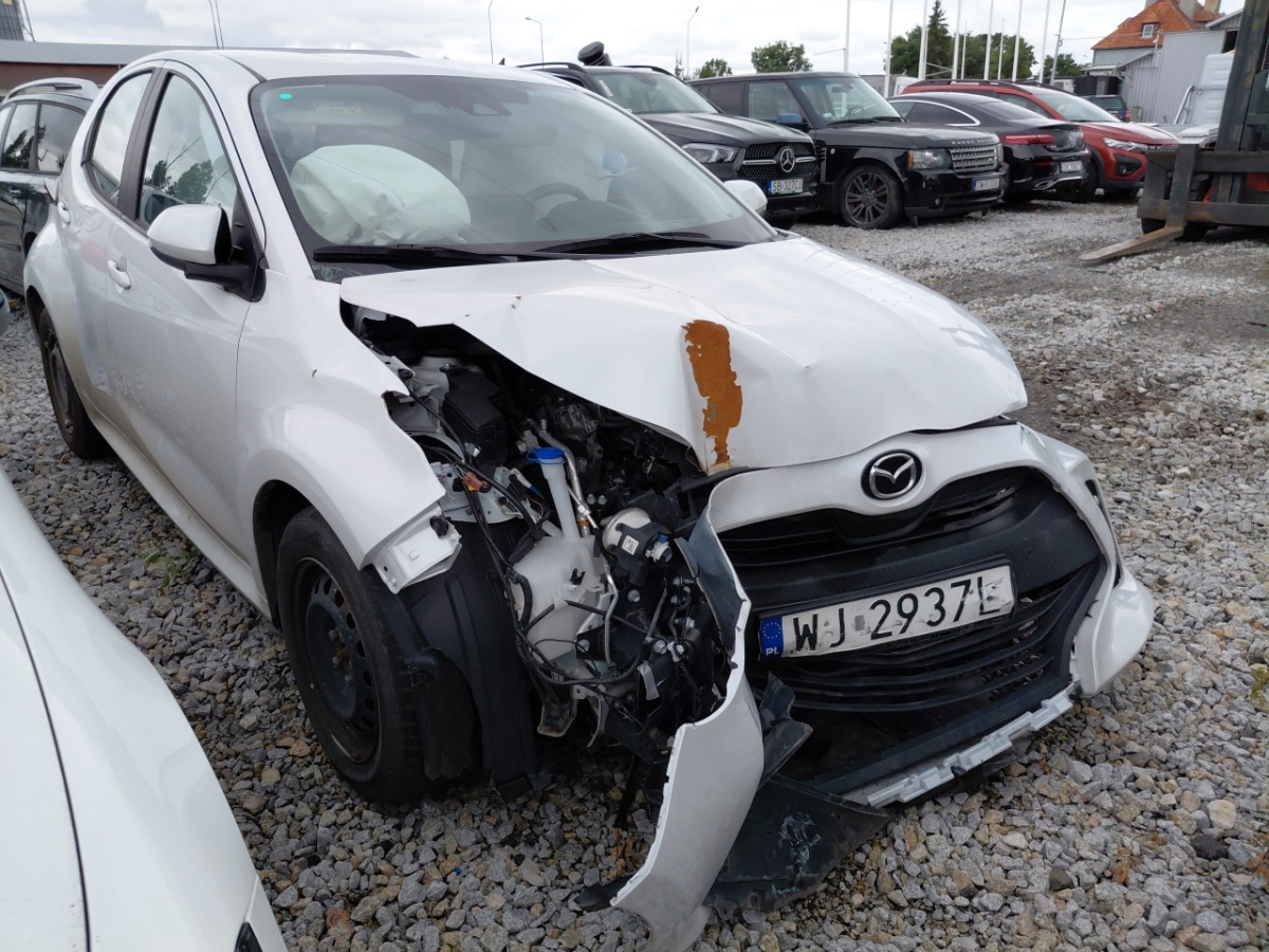 MAZDA 2 HATCHBACK - Хечбек: снимка 3 MAZDA 2 HATCHBACK - Хечбек: снимка 3