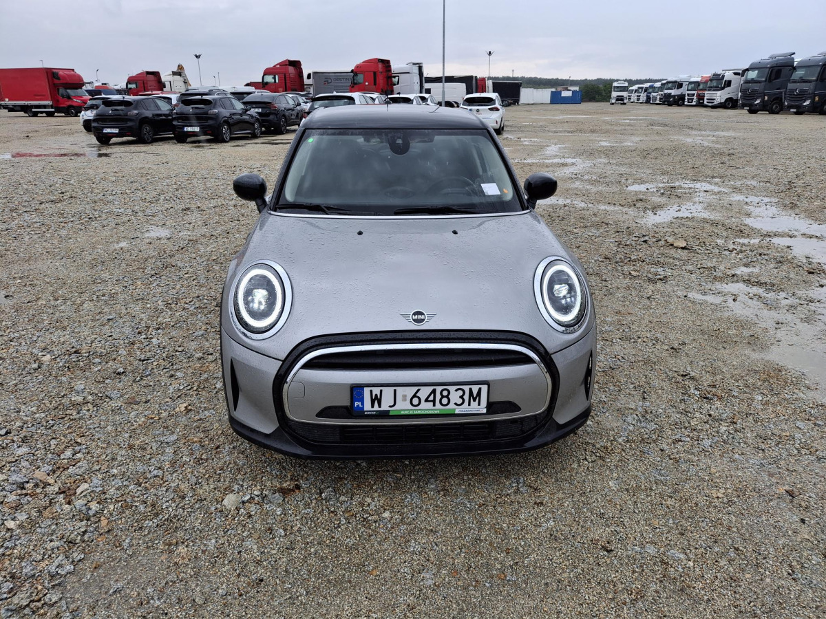 MINI COOPER HATCHBACK - Хечбек: снимка 2 MINI COOPER HATCHBACK - Хечбек: снимка 2
