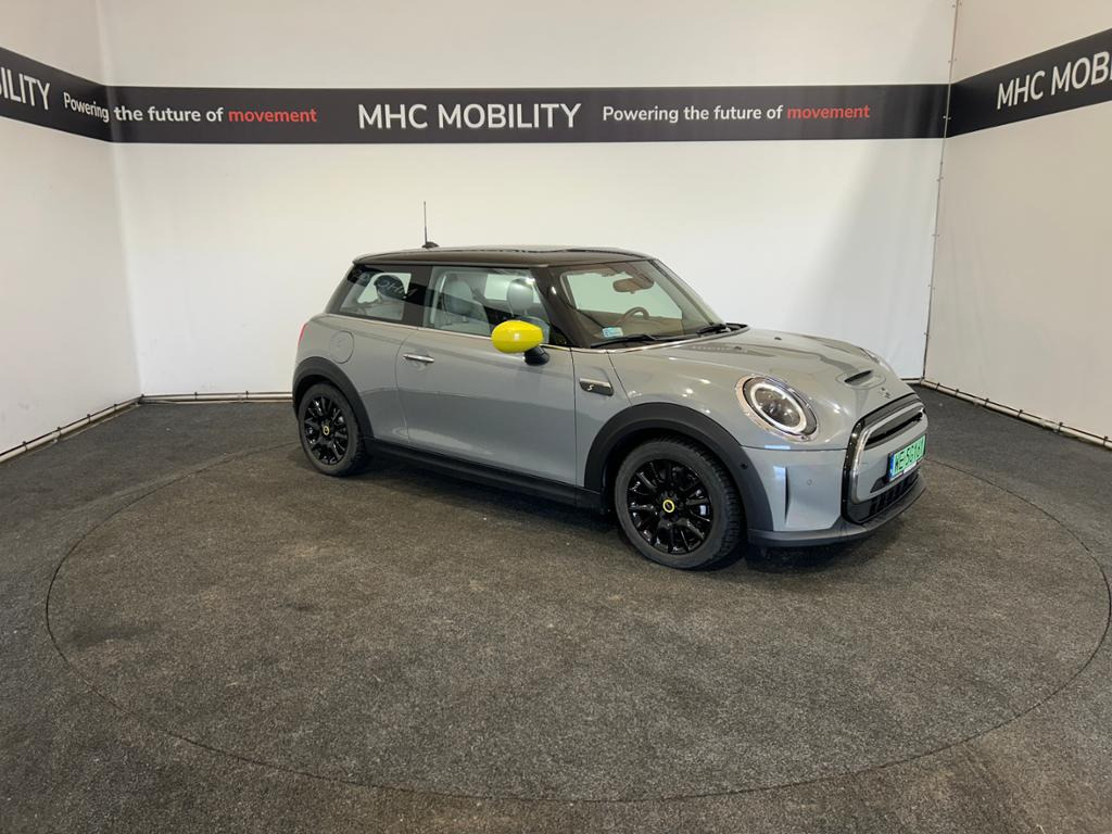MINI COOPER SE HATCHBACK - Лек автомобил: снимка 1 MINI COOPER SE HATCHBACK - Лек автомобил: снимка 1