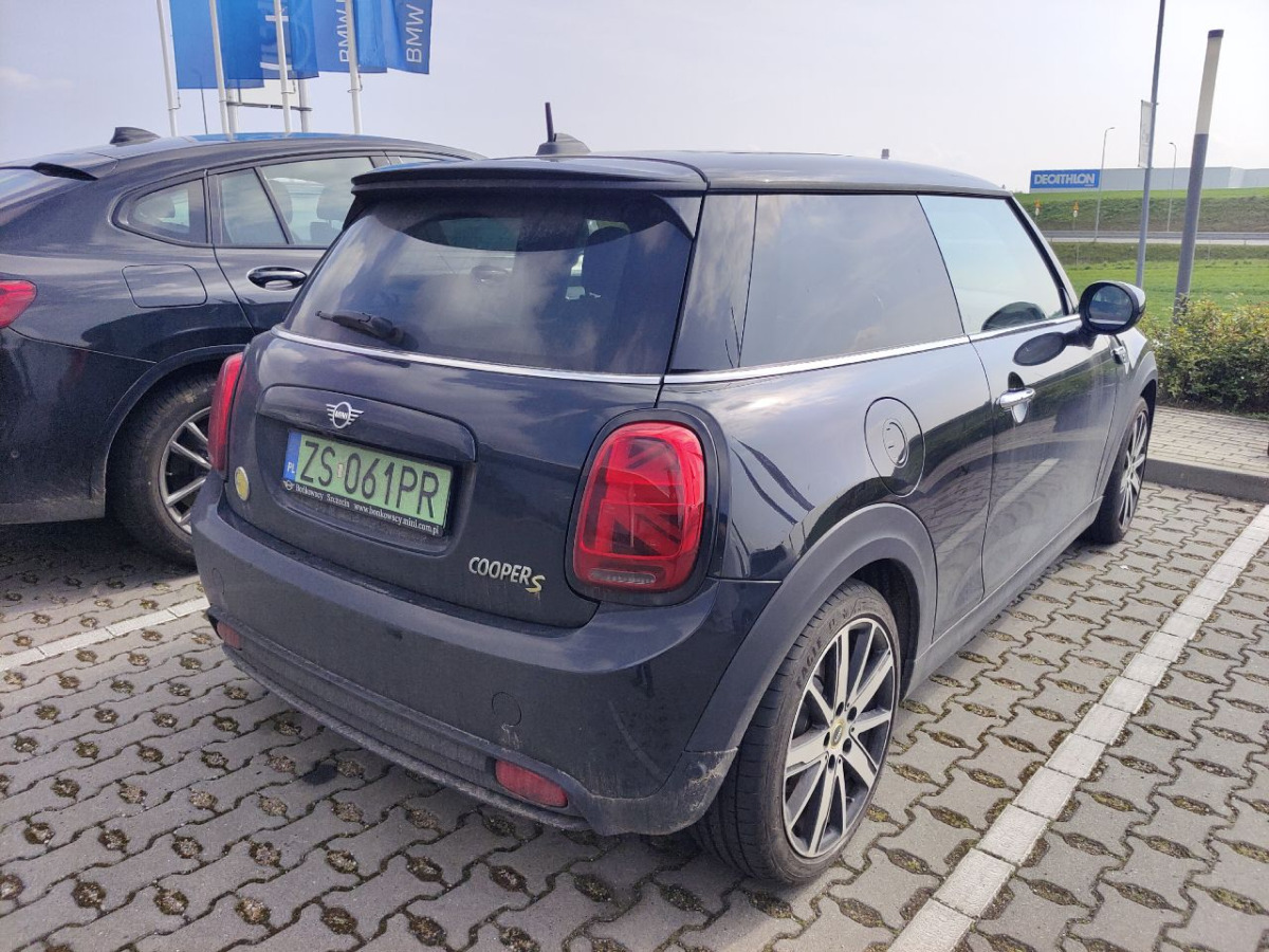 MINI Cooper SE HATCHBACK - Лек автомобил: снимка 4 MINI Cooper SE HATCHBACK - Лек автомобил: снимка 4