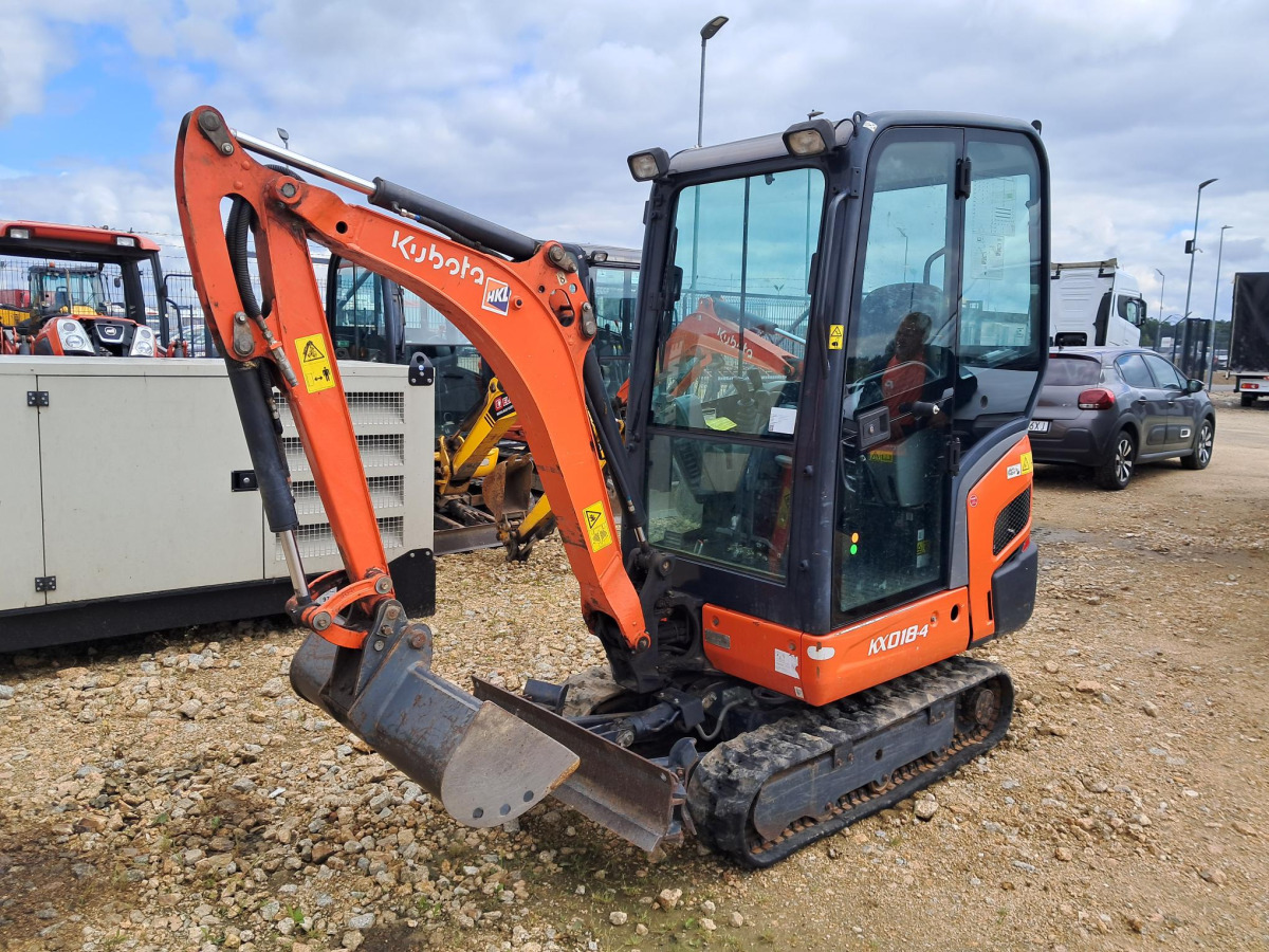 Minikoparka gąsienicowa - KUBOTA KX018-4 - Мини багер: снимка 3 Minikoparka gąsienicowa - KUBOTA KX018-4 - Мини багер: снимка 3