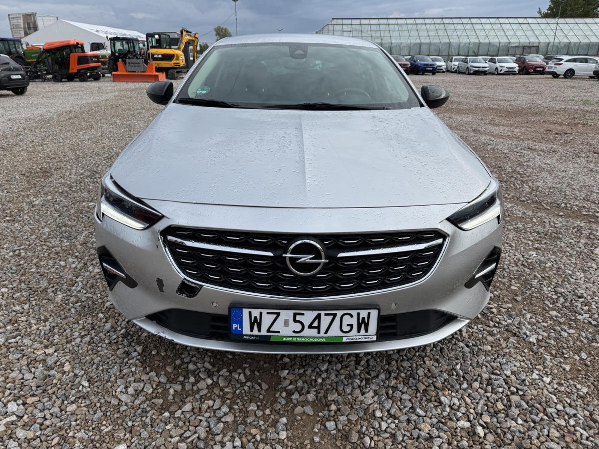 OPEL INSIGNIA LIFTBACK - Лек автомобил: снимка 2 OPEL INSIGNIA LIFTBACK - Лек автомобил: снимка 2