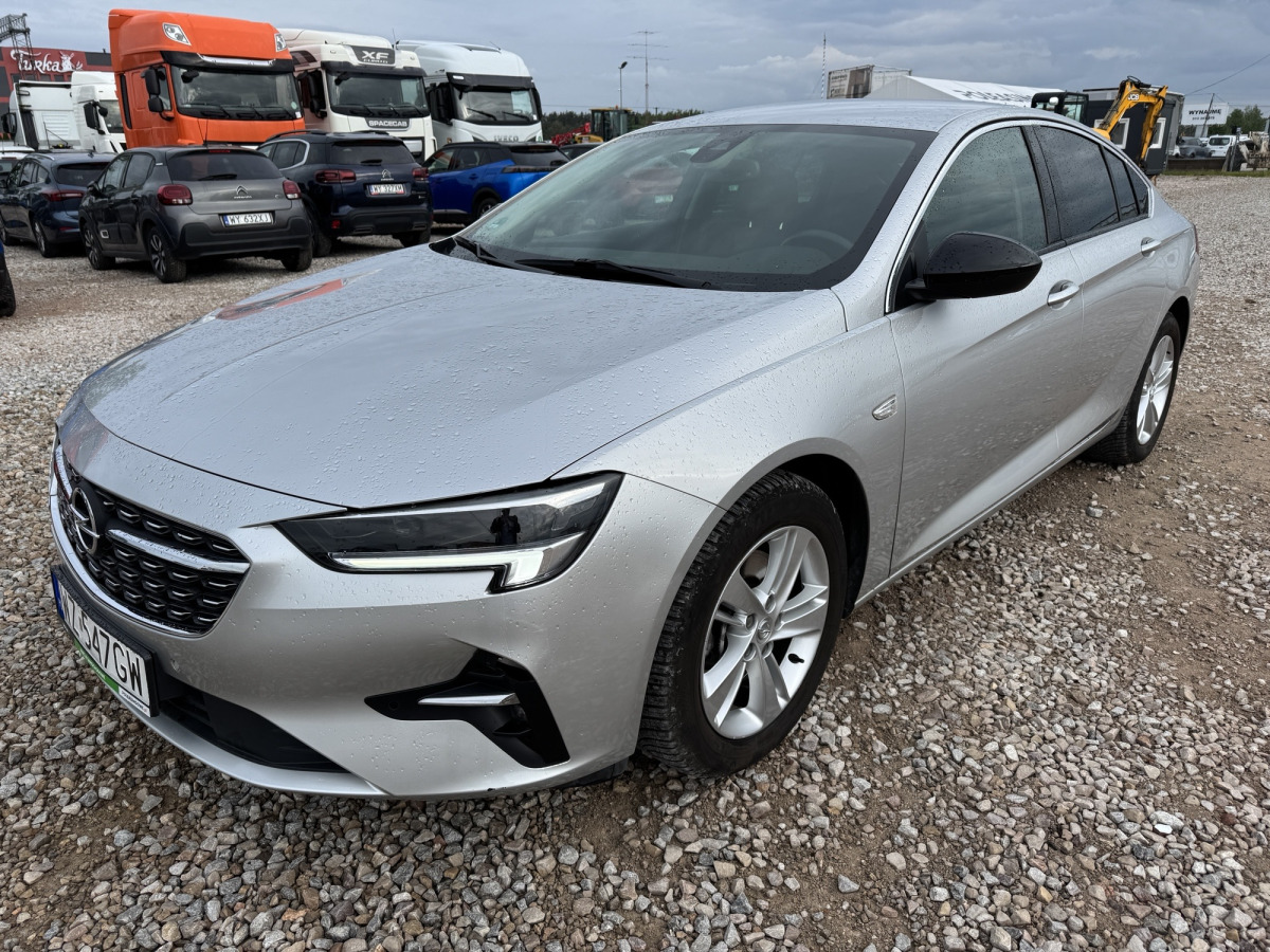 OPEL INSIGNIA LIFTBACK - Лек автомобил: снимка 3 OPEL INSIGNIA LIFTBACK - Лек автомобил: снимка 3