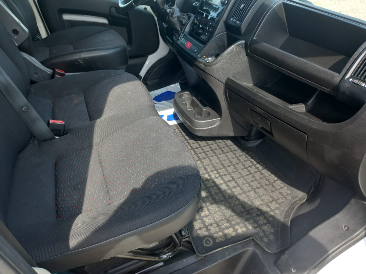 Товарен бус PEUGEOT BOXER FURGON BLASZAK: снимка 12