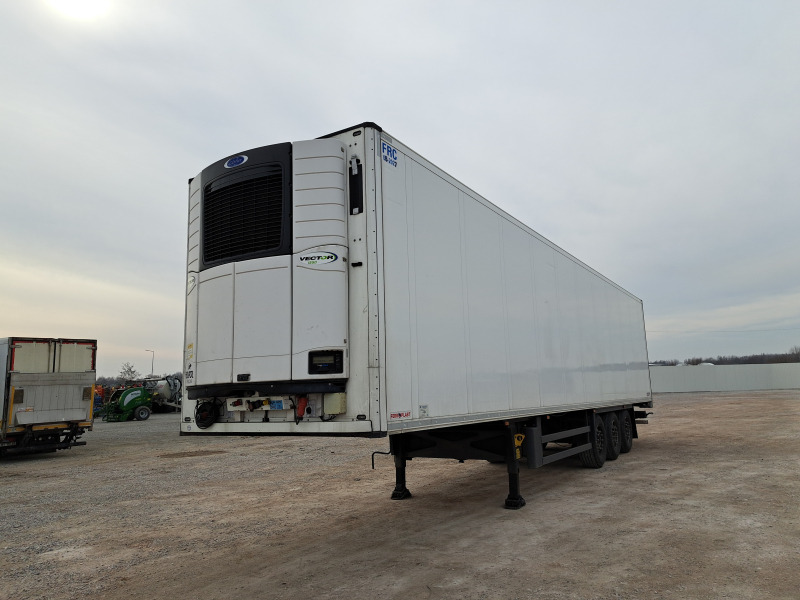 SCHMITZ CARGOBULL SCB*S3B CHŁODNIA - Рефрижератор ремарке: снимка 2 SCHMITZ CARGOBULL SCB*S3B CHŁODNIA - Рефрижератор ремарке: снимка 2