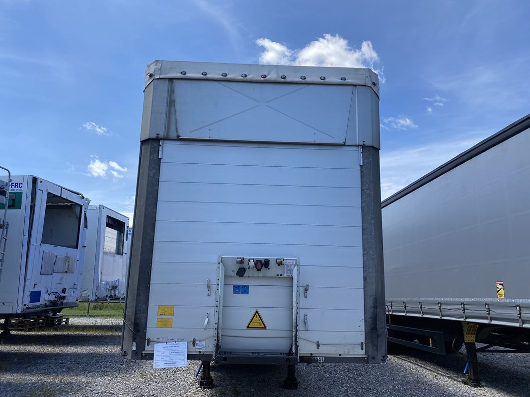 SCHMITZ CARGOBULL SCB S3T FIRANA - Брезентово ремарке: снимка 5 SCHMITZ CARGOBULL SCB S3T FIRANA - Брезентово ремарке: снимка 5