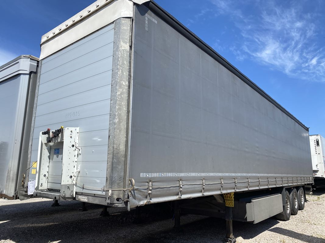 SCHMITZ CARGOBULL SCB S3T FIRANA - Брезентово ремарке: снимка 1 SCHMITZ CARGOBULL SCB S3T FIRANA - Брезентово ремарке: снимка 1
