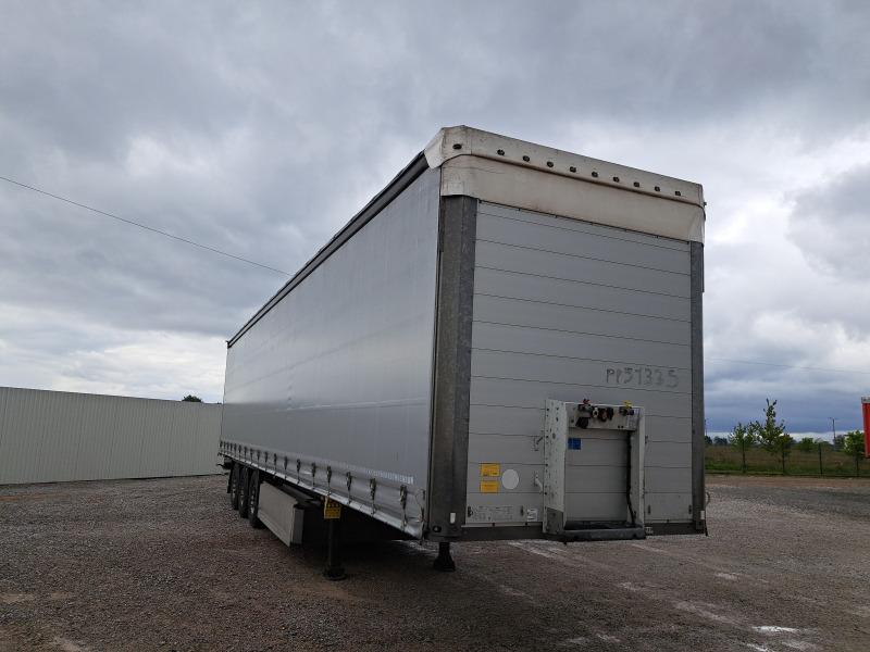 SCHMITZ CARGOBULL SCB S3T FIRANA - Брезентово ремарке: снимка 1 SCHMITZ CARGOBULL SCB S3T FIRANA - Брезентово ремарке: снимка 1