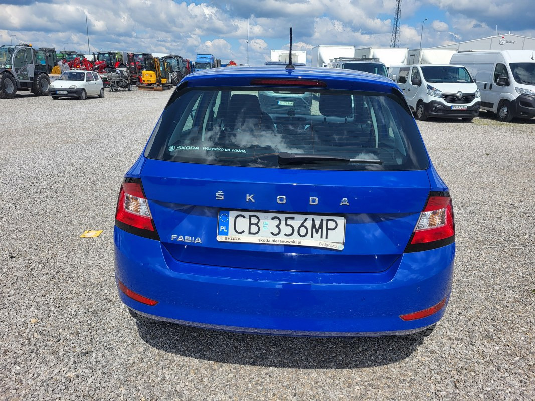 SKODA FABIA HATCHBACK - Хечбек: снимка 5 SKODA FABIA HATCHBACK - Хечбек: снимка 5