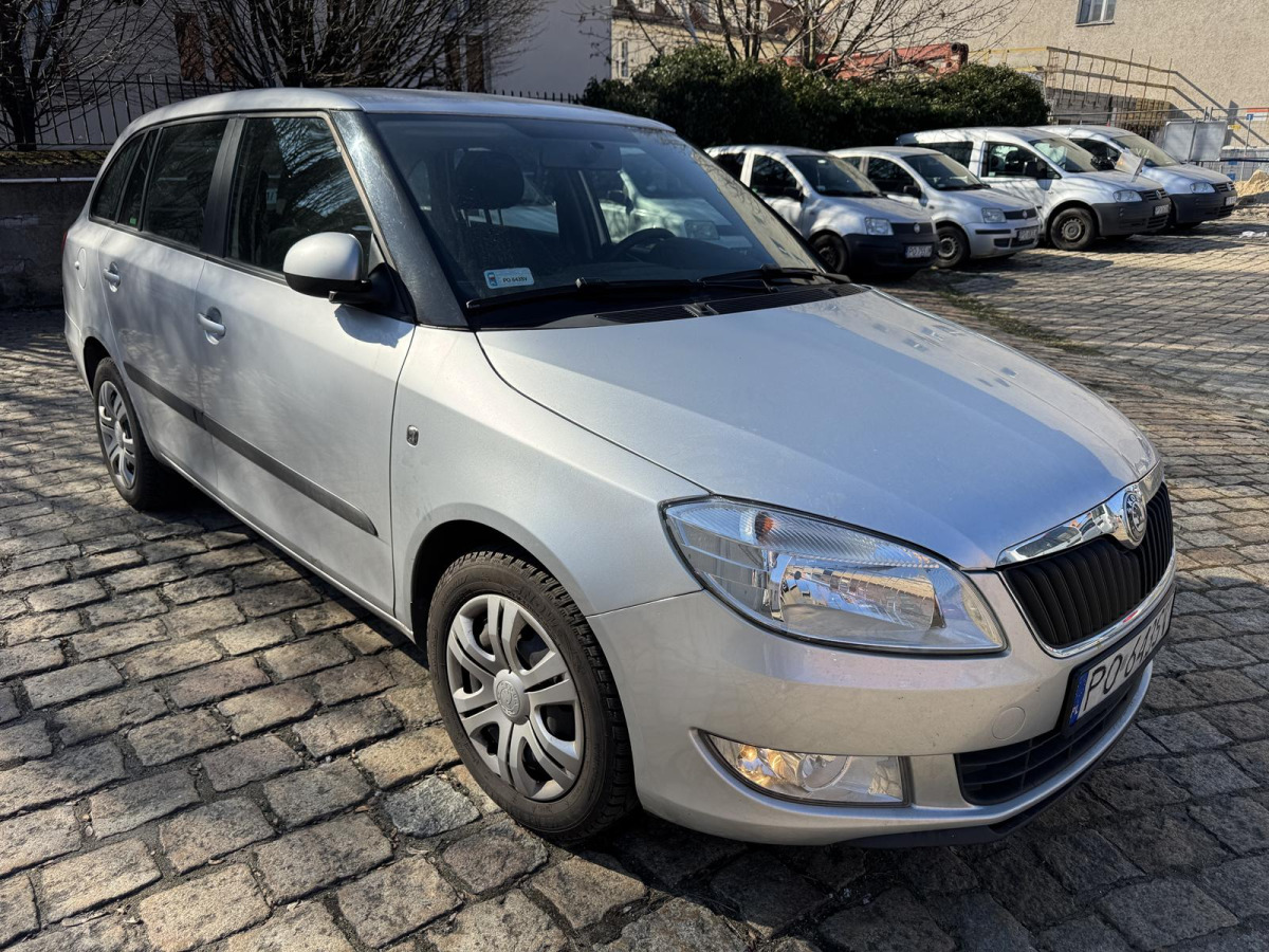 SKODA FABIA KOMBI - Лек автомобил: снимка 1 SKODA FABIA KOMBI - Лек автомобил: снимка 1