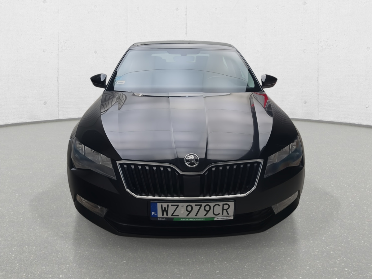 SKODA SUPERB LIFTBACK - Лек автомобил: снимка 4 SKODA SUPERB LIFTBACK - Лек автомобил: снимка 4