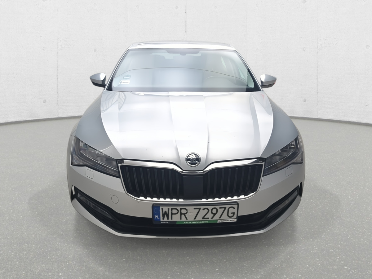SKODA SUPERB SEDAN - Седан: снимка 3 SKODA SUPERB SEDAN - Седан: снимка 3