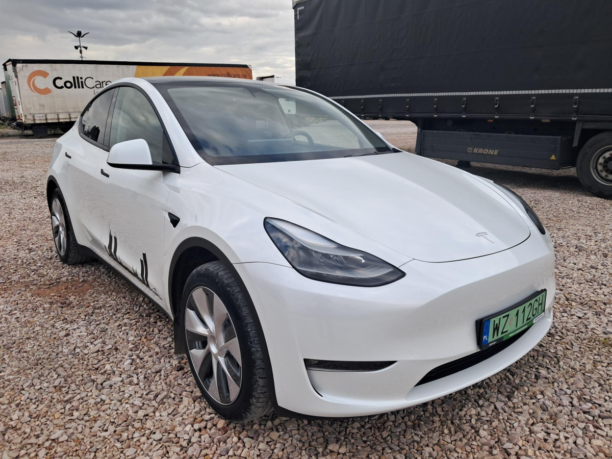 TESLA MODEL Y SUV - Джип: снимка 1 TESLA MODEL Y SUV - Джип: снимка 1