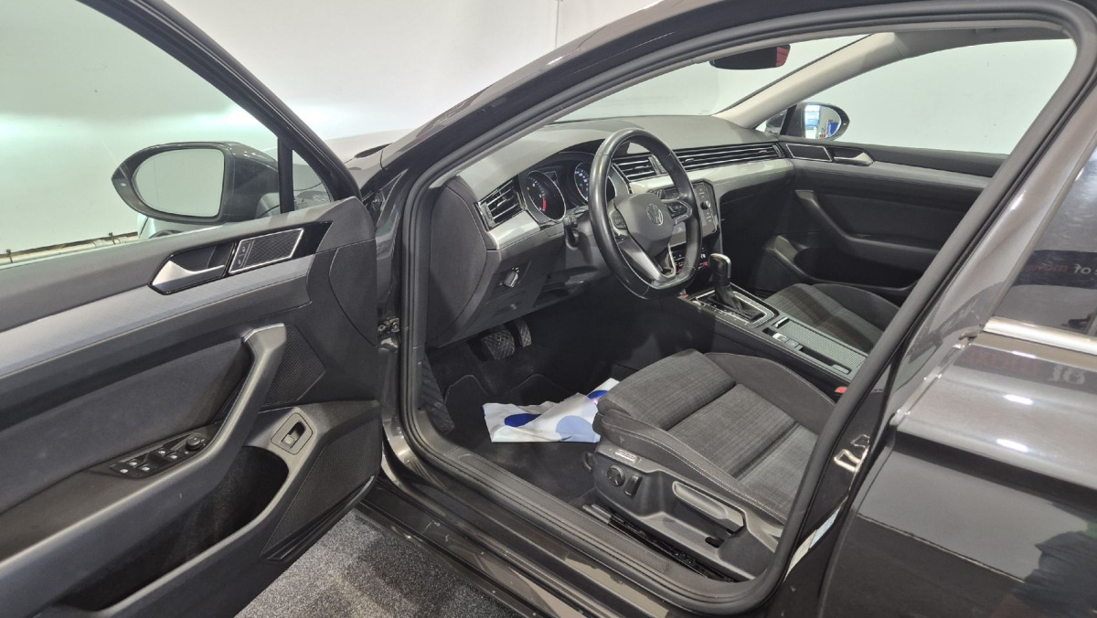 VOLKSWAGEN PASSAT KOMBI - Лек автомобил: снимка 5 VOLKSWAGEN PASSAT KOMBI - Лек автомобил: снимка 5