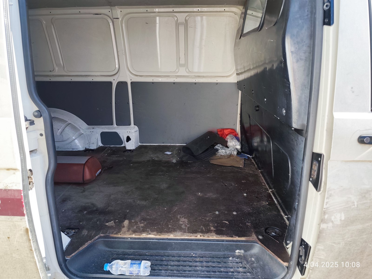VOLKSWAGEN TRANSPORTER FURGON BLASZAK - Товарен бус: снимка 5 VOLKSWAGEN TRANSPORTER FURGON BLASZAK - Товарен бус: снимка 5