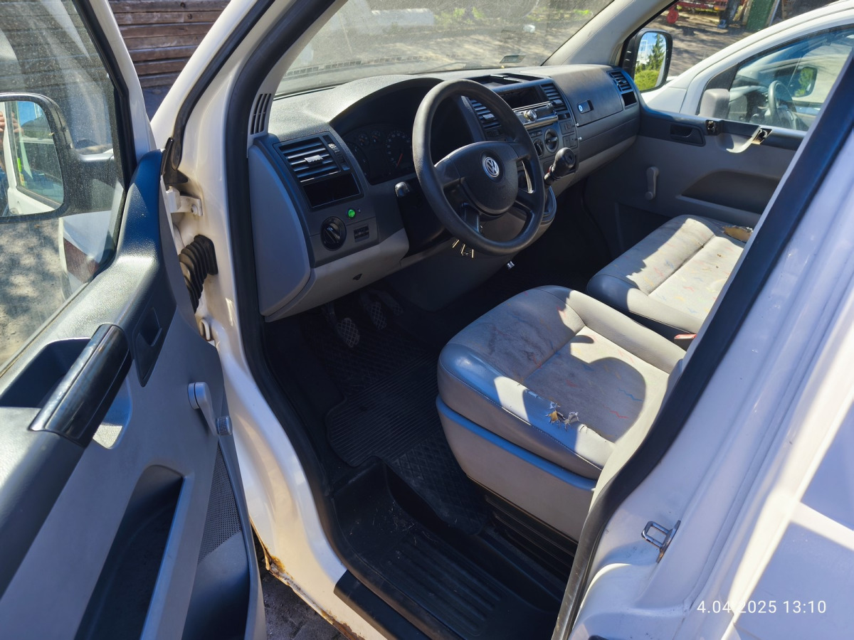 VOLKSWAGEN TRANSPORTER FURGON BLASZAK - Товарен бус: снимка 5 VOLKSWAGEN TRANSPORTER FURGON BLASZAK - Товарен бус: снимка 5