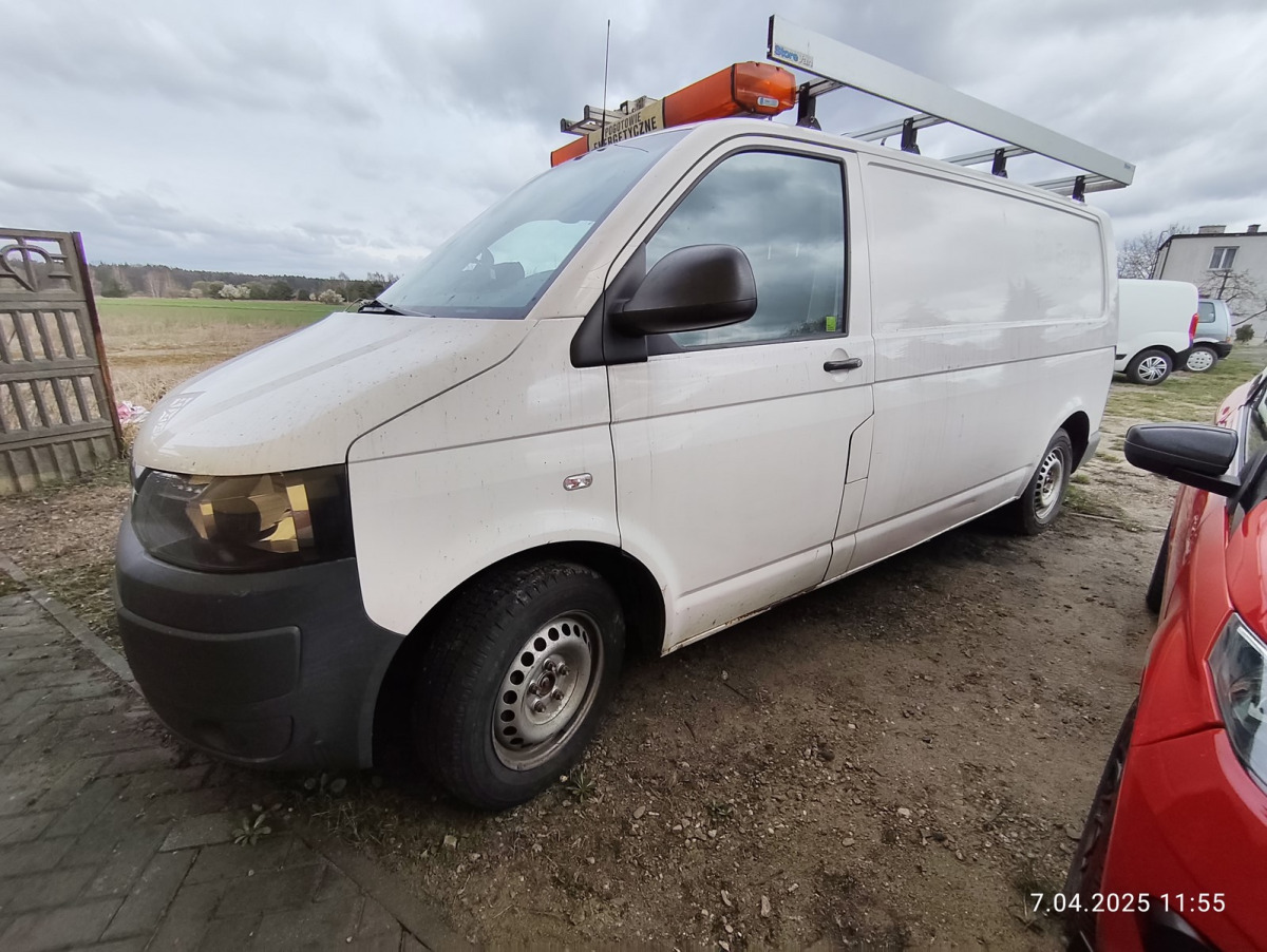 VOLKSWAGEN TRANSPORTER FURGON BLASZAK - Товарен бус: снимка 2 VOLKSWAGEN TRANSPORTER FURGON BLASZAK - Товарен бус: снимка 2
