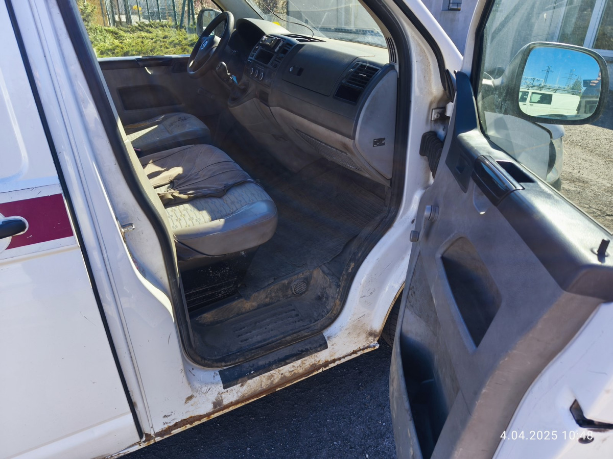 VOLKSWAGEN TRANSPORTER FURGON BLASZAK - Товарен бус: снимка 5 VOLKSWAGEN TRANSPORTER FURGON BLASZAK - Товарен бус: снимка 5