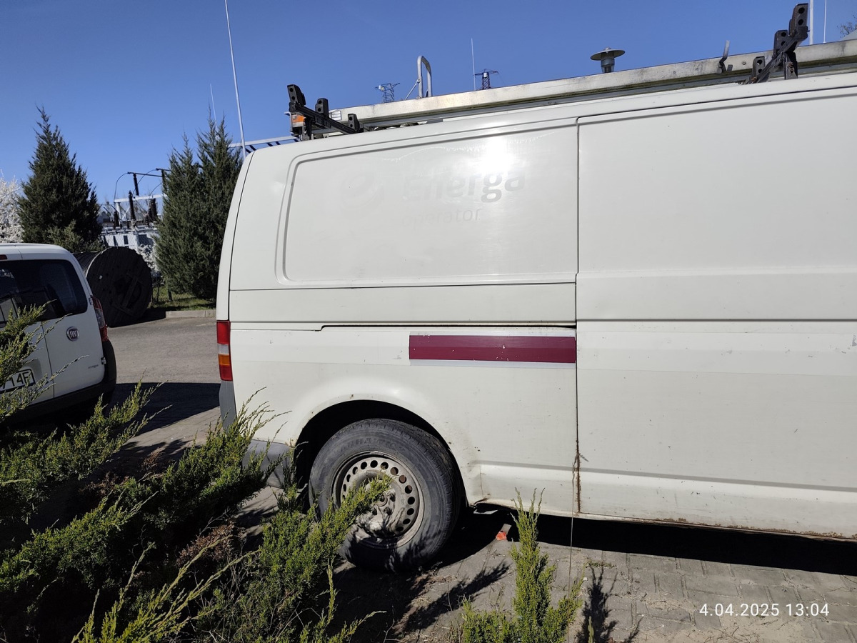 VOLKSWAGEN TRANSPORTER FURGON BLASZAK - Товарен бус: снимка 3 VOLKSWAGEN TRANSPORTER FURGON BLASZAK - Товарен бус: снимка 3