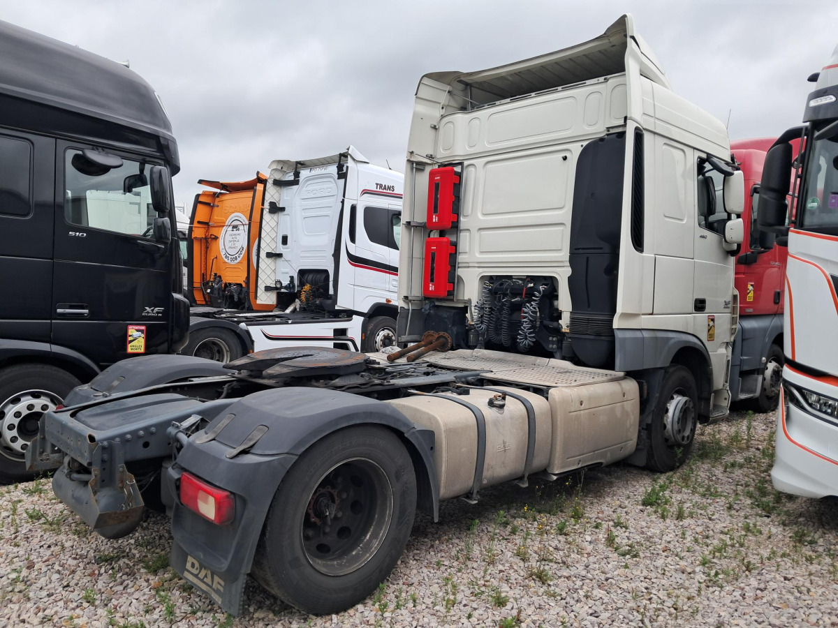 DAF XF 460 CIĄGNIK SIODŁOWY - Влекач: снимка 3 DAF XF 460 CIĄGNIK SIODŁOWY - Влекач: снимка 3