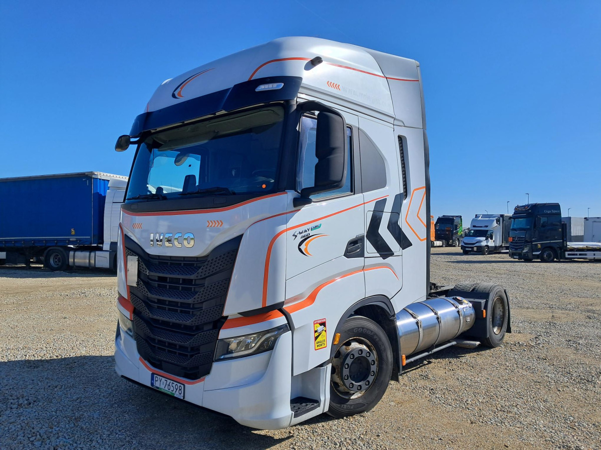 IVECO AS440ST/FP LT LNG CIĄGNIK SIODŁOWY - Влекач: снимка 3 IVECO AS440ST/FP LT LNG CIĄGNIK SIODŁOWY - Влекач: снимка 3