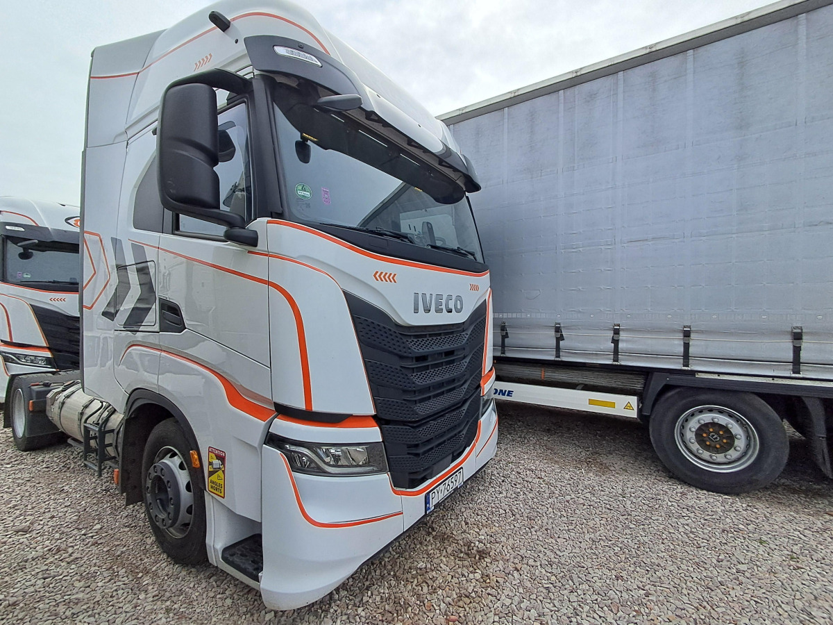 IVECO AS440ST/FP LT LNG CIĄGNIK SIODŁOWY - Влекач: снимка 1 IVECO AS440ST/FP LT LNG CIĄGNIK SIODŁOWY - Влекач: снимка 1