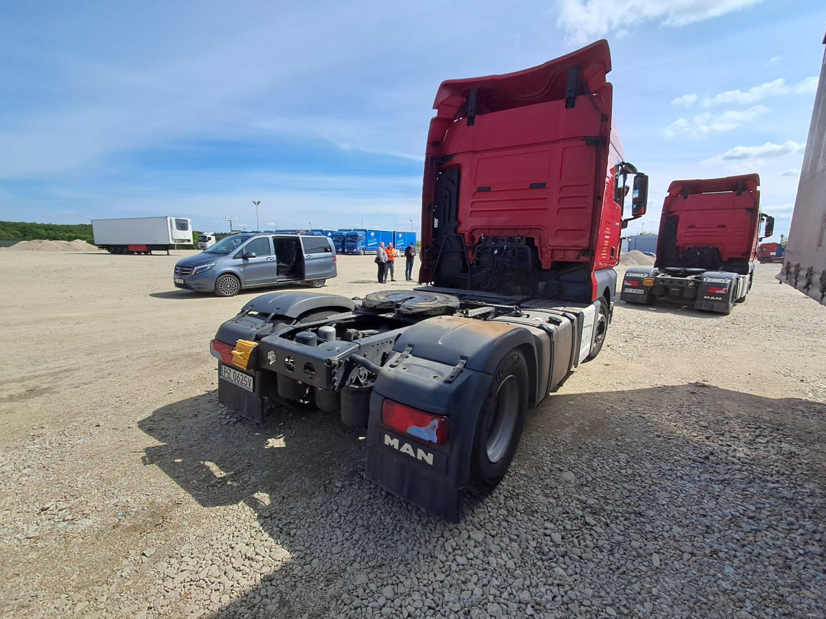 MAN TGX 18.460 4X2 BLS CIĄGNIK SIODŁOWY - Влекач: снимка 3 MAN TGX 18.460 4X2 BLS CIĄGNIK SIODŁOWY - Влекач: снимка 3