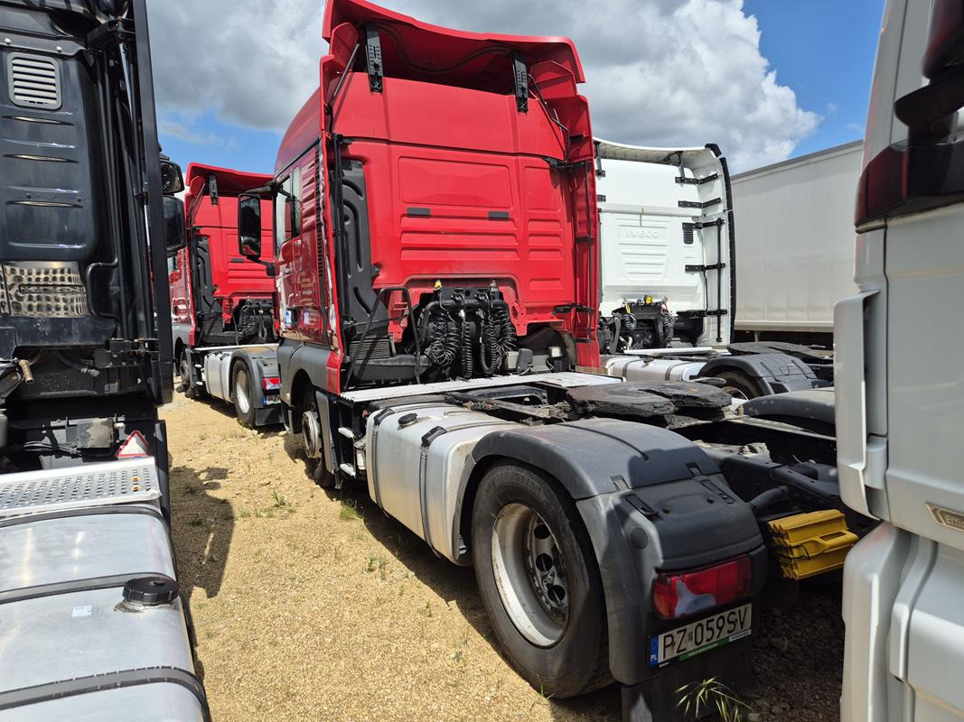 MAN TGX 18.460 4X2 BLS CIĄGNIK SIODŁOWY - Влекач: снимка 3 MAN TGX 18.460 4X2 BLS CIĄGNIK SIODŁOWY - Влекач: снимка 3