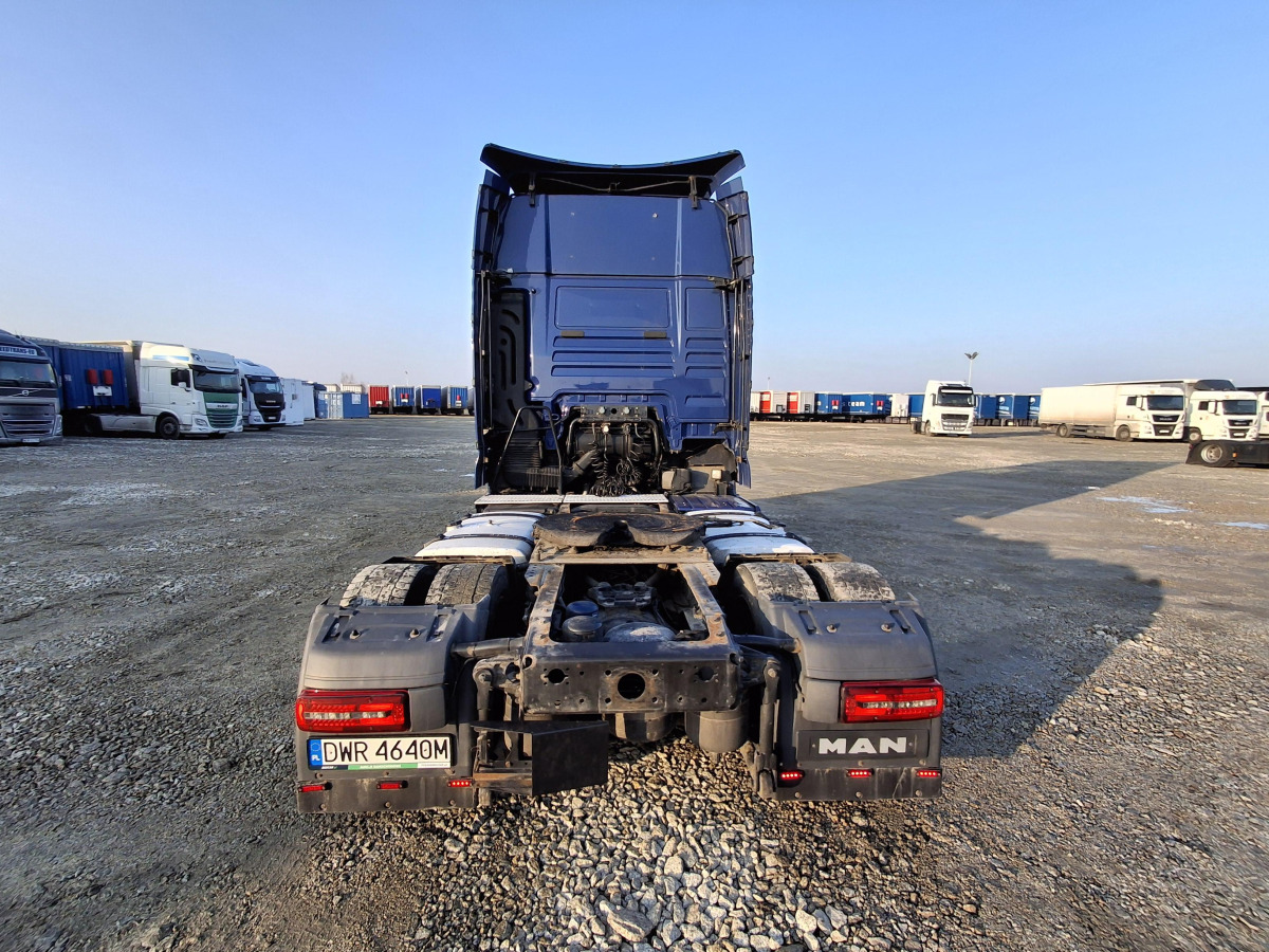 MAN TGX 18.500 CIĄGNIK SIODŁOWY - Влекач: снимка 4 MAN TGX 18.500 CIĄGNIK SIODŁOWY - Влекач: снимка 4